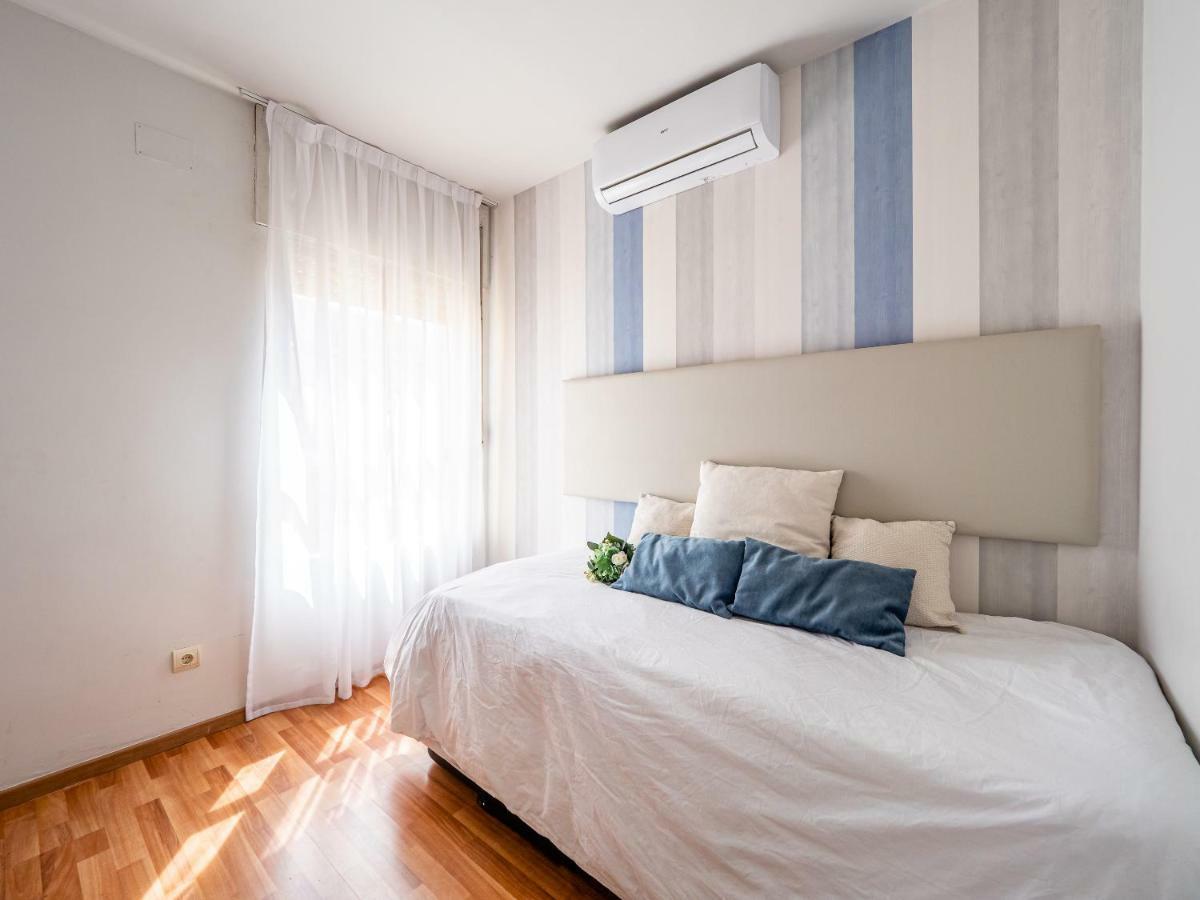 Malagueta Sunny Deluxe Apartment Malaga Exterior photo